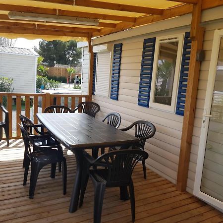 Mobil Home 8 Personnes Les Sables Du Midi Serignan Bagian luar foto